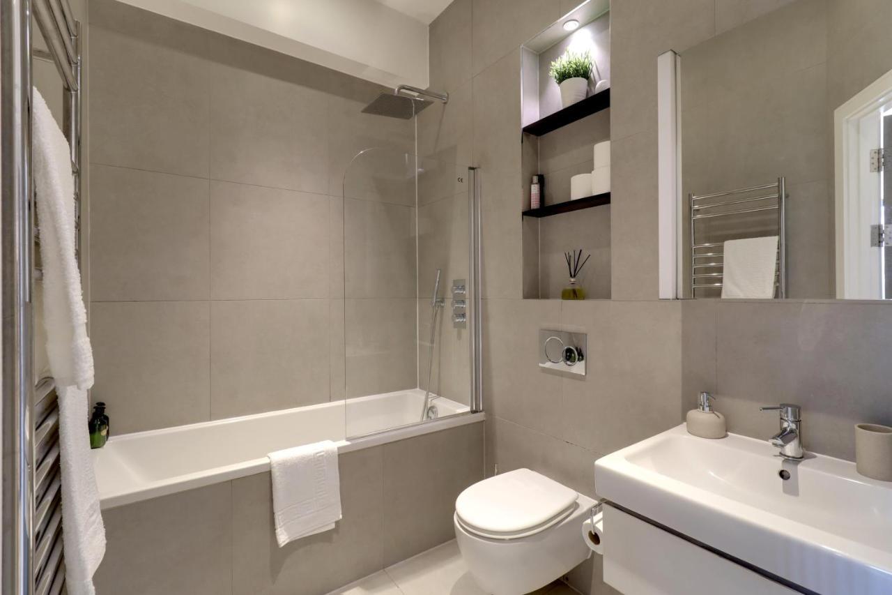 La Casa Suites สลาว ภายนอก รูปภาพ