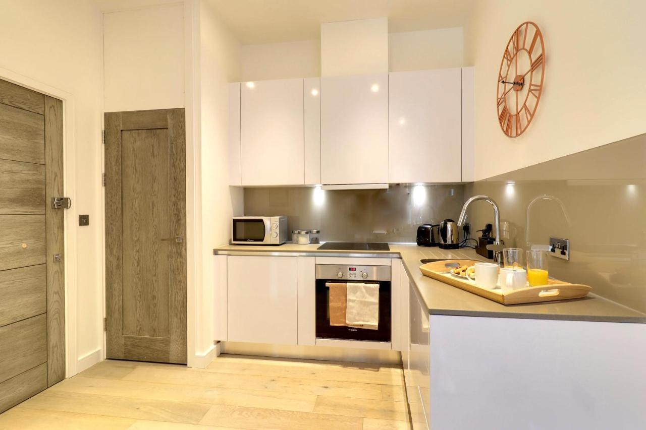 La Casa Suites สลาว ภายนอก รูปภาพ